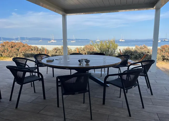 Exceptional Waterfront * הייר