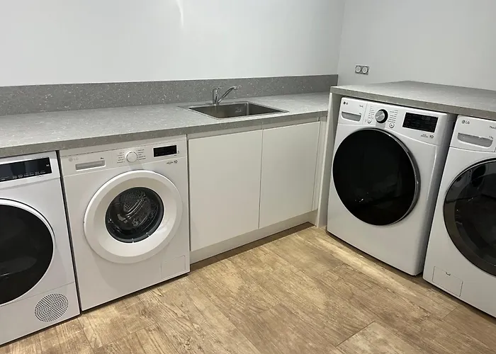 Exceptional Waterfront * הייר