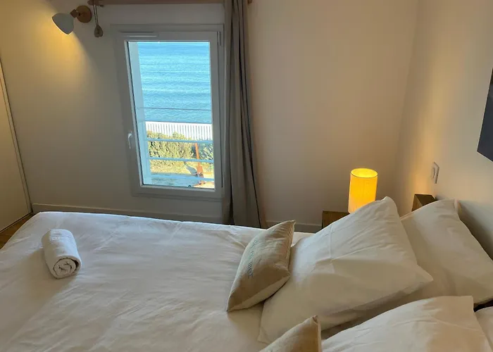 Exceptional Waterfront וילה *