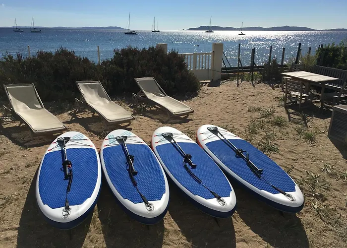 Exceptional Waterfront הייר